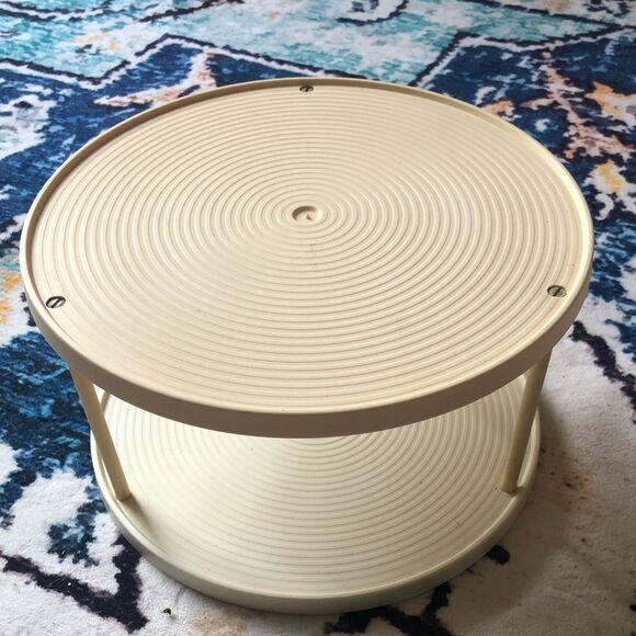 Vintage Plastic 2 Tier Lazy Susan Spice Rack Bee Plastics white almond 1970s - Picture 1 of 4